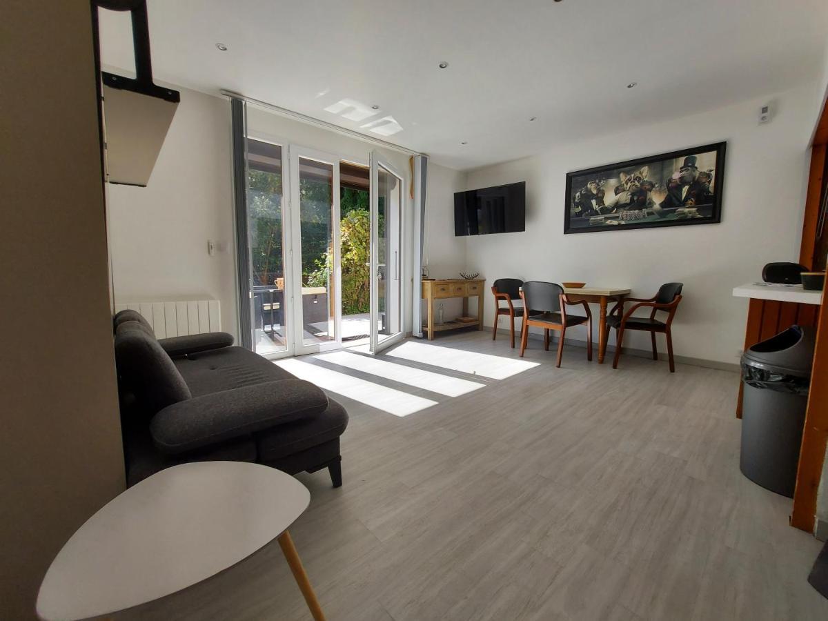 Centre St Jorioz : Charmant Et Spacieux Studio Avec Terrasse Et Jardin Privatif Saint-Jorioz Εξωτερικό φωτογραφία